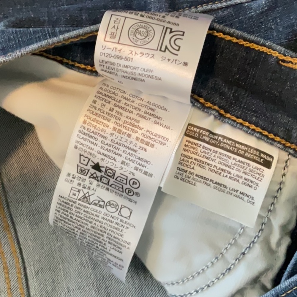 315 Shaping Bootcut LEVI’s - Picture 7 of 10